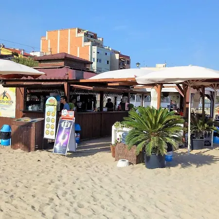 Marilu Seaview & - * El Masnou
